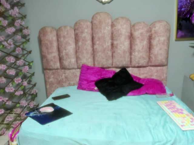 Auraexotic's BongaCams show and profile