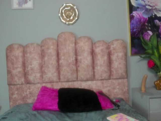 Auraexotic's BongaCams show and profile