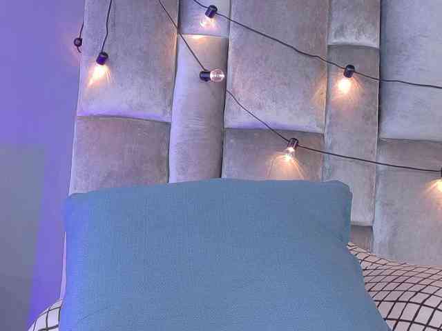 Amypalmmer Live Webcam on BongaCams