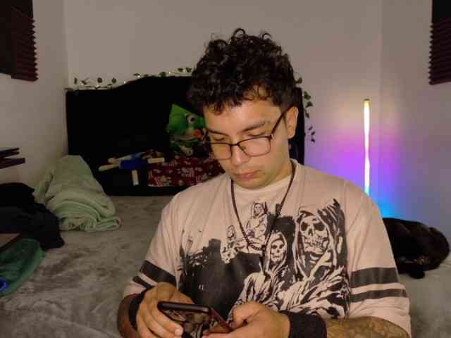 Conor-Taylor-Off webcam