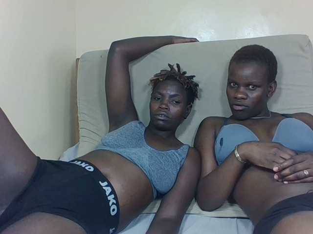 Barbies-girles's BongaCams show and profile