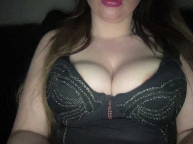 Djelina940's BongaCams show and profile