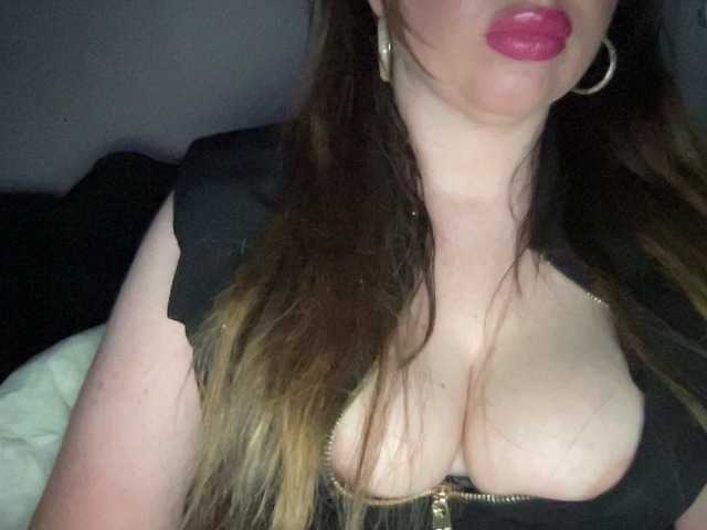 Djelina940's BongaCams show and profile