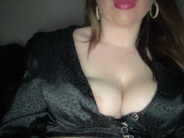 Djelina940's BongaCams show and profile