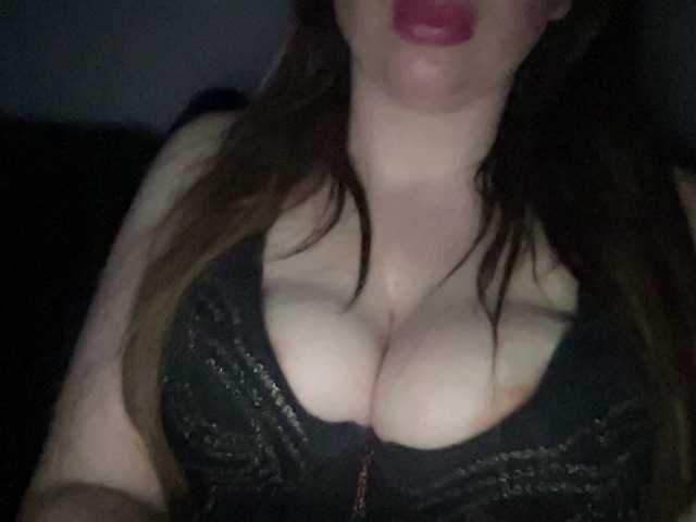 Djelina940's BongaCams show and profile