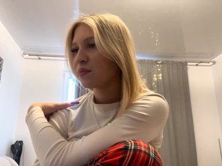 YasmineFrancher Porn Show