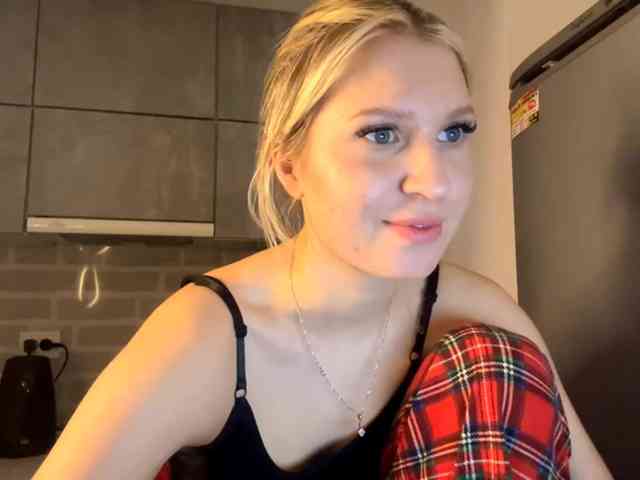 YasmineFrancher YasmineFrancher