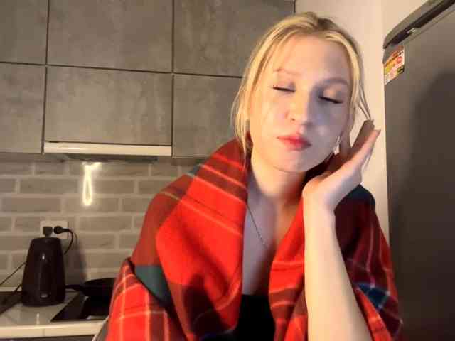 YasmineFrancher webcam