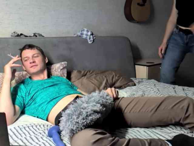 AlexMragonkhaoDario webcam