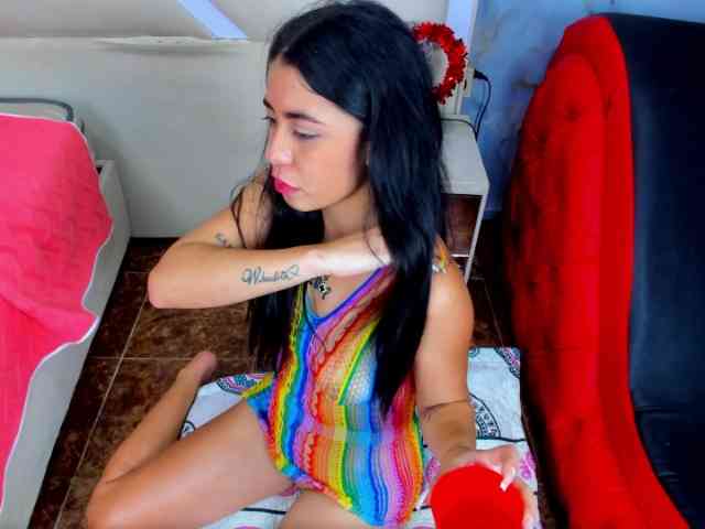 InnocentLooksex webcam