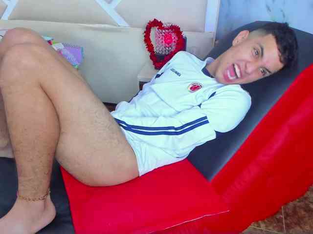 InnocentLooksex webcam