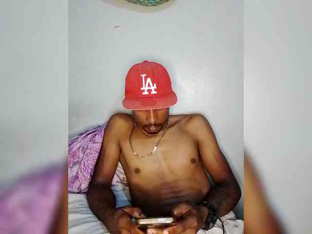 Blackhot22 Live Webcam on BongaCams