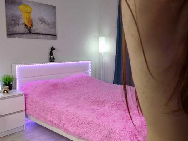 imemma's BongaCams show and profile