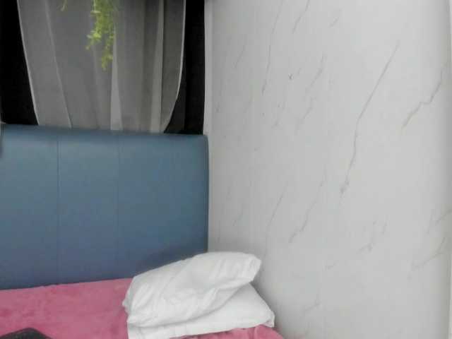 le modèle Zoecooper est en webcam porno dans un show sur le site bongacams, il possède les tags suivants: Latino/Hispanic,Brunette,Shaved