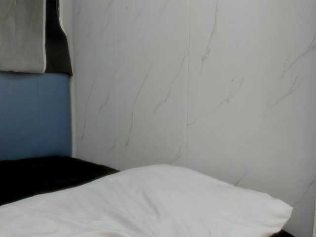 Zoecooper's BongaCams show and profile