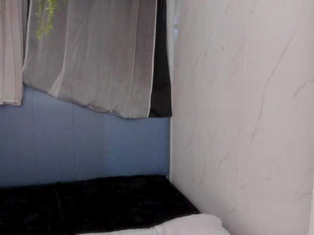 Zoecooper's BongaCams show and profile