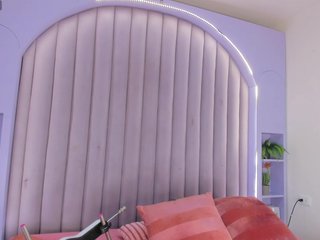 Mia-Anderson Porn Show