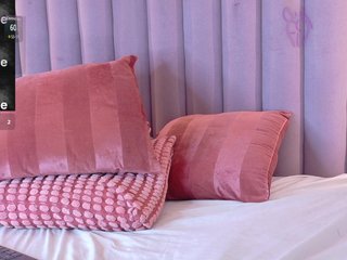 Mia-Anderson Porn Show