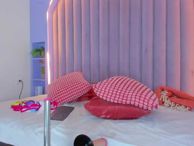 Mia-Anderson's BongaCams show and profile