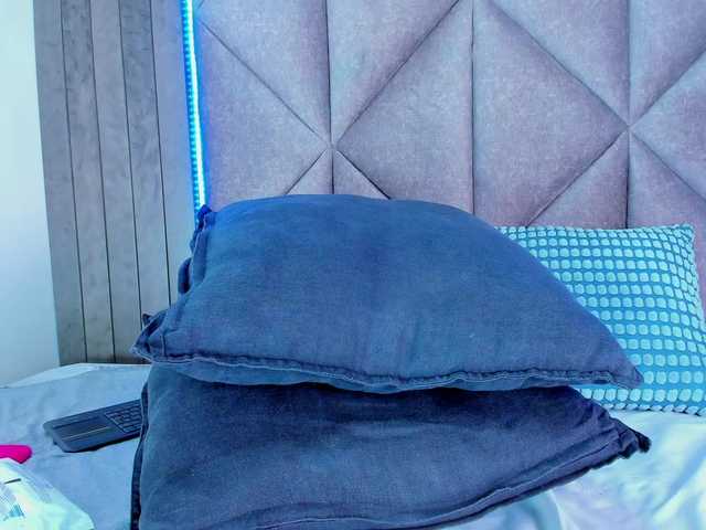 Mia-Anderson's BongaCams show and profile