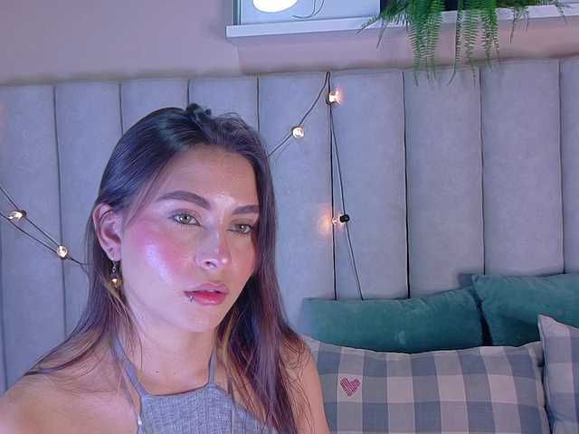 Mia-Anderson's BongaCams show and profile