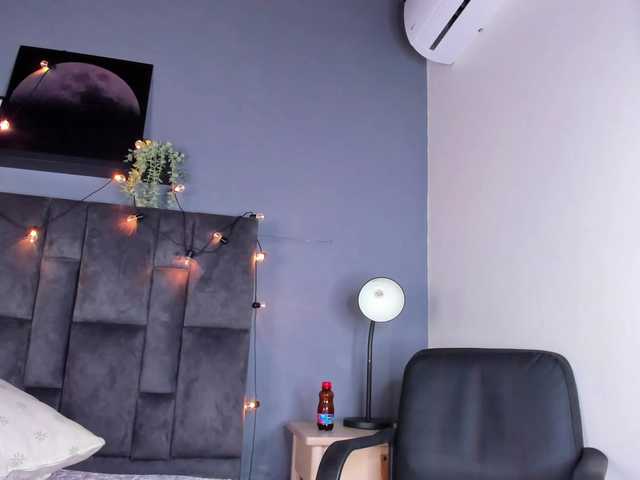 Mia-Anderson's BongaCams show and profile