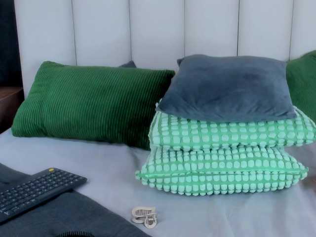 Mia-Anderson's BongaCams show and profile