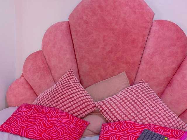 Mia-Anderson's BongaCams show and profile