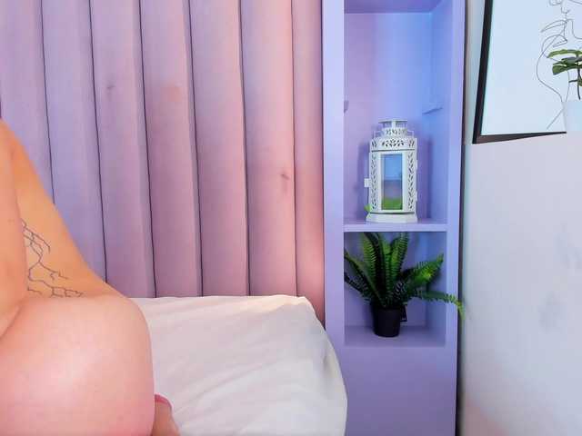 Mia-Anderson's BongaCams show and profile