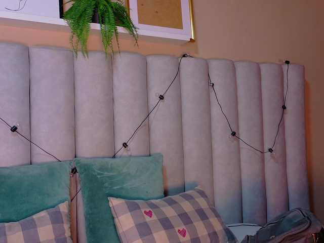 Mia-Anderson's BongaCams show and profile