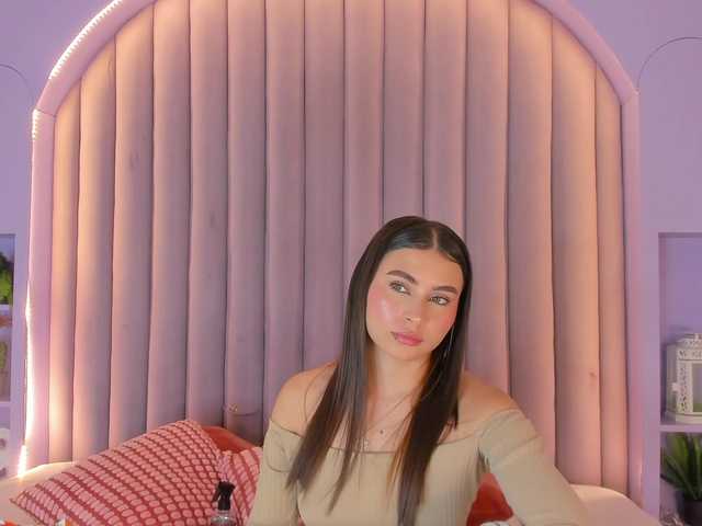 Mia-Anderson's BongaCams show and profile