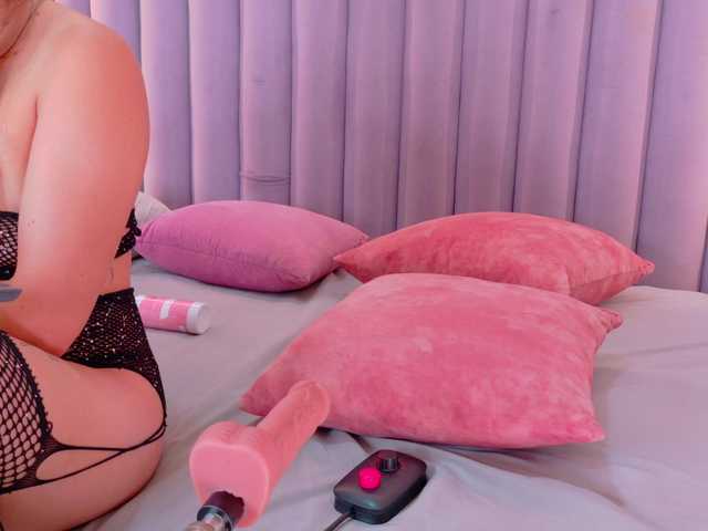 Mia-Anderson's BongaCams show and profile