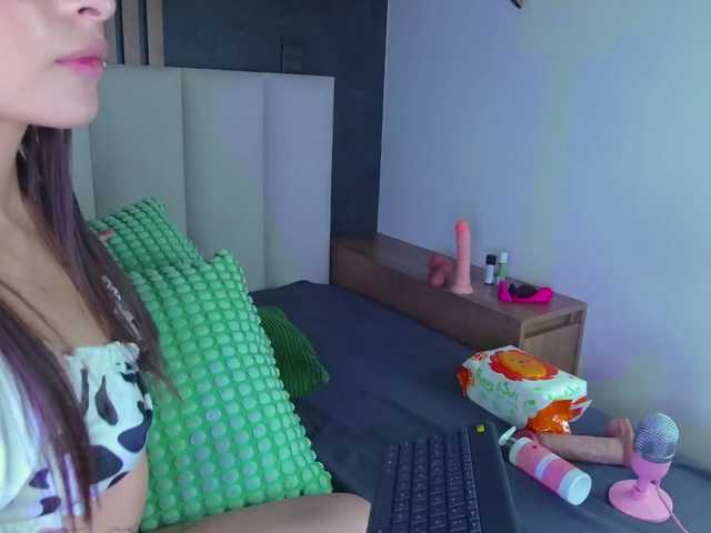 Mia-Anderson's BongaCams show and profile