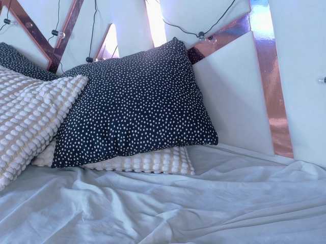 Mia-Anderson's BongaCams show and profile