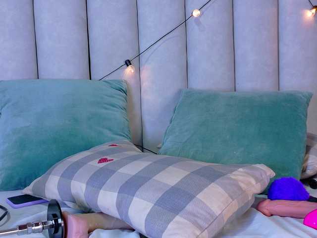 Mia-Anderson's BongaCams show and profile