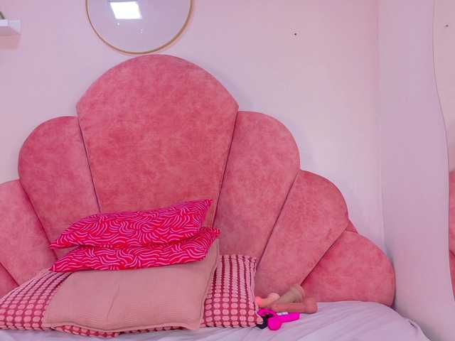 Mia-Anderson's BongaCams show and profile