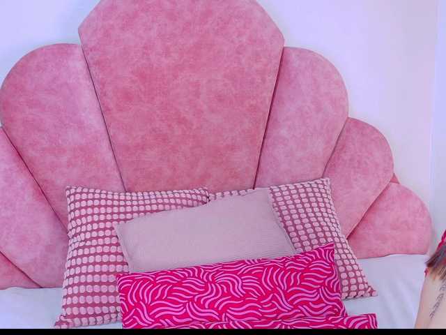 Mia-Anderson's BongaCams show and profile