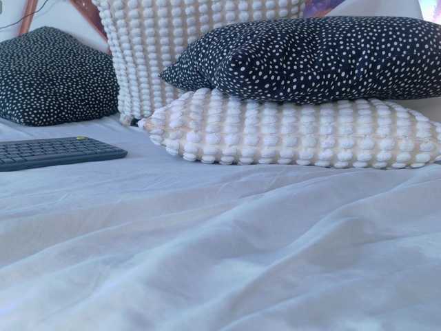 Mia-Anderson's BongaCams show and profile