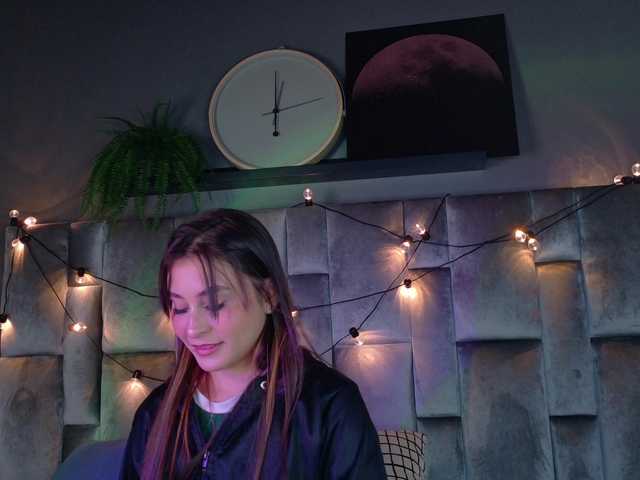 Mia-Anderson's BongaCams show and profile