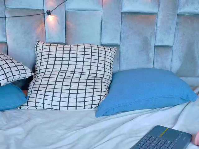 Mia-Anderson's BongaCams show and profile