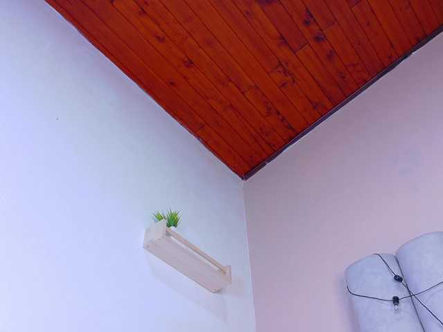 Mia-Anderson's BongaCams show and profile