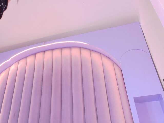 Mia-Anderson's BongaCams show and profile