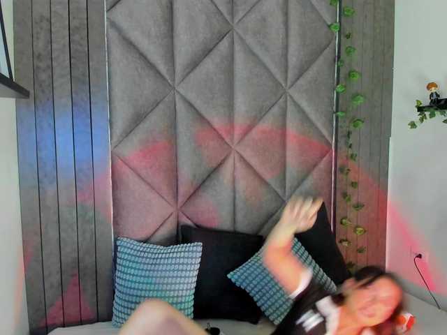 Mia-Anderson's BongaCams show and profile