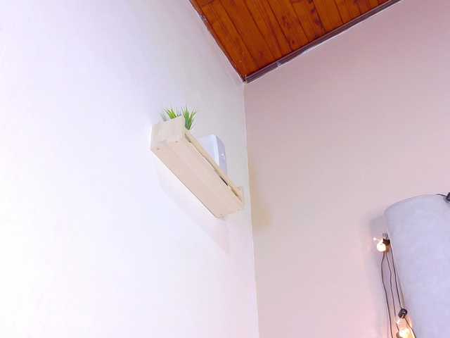 Mia-Anderson's BongaCams show and profile