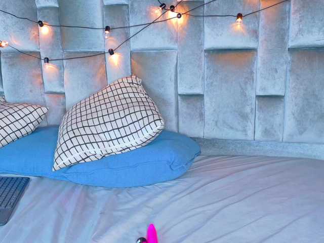 Mia-Anderson's BongaCams show and profile