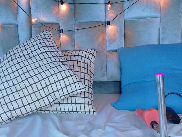 Mia-Anderson's BongaCams show and profile