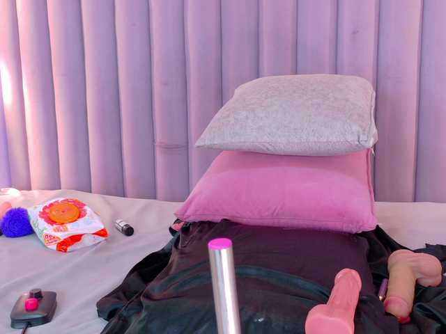 Mia-Anderson's BongaCams show and profile