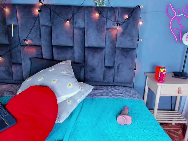 Mia-Anderson's BongaCams show and profile