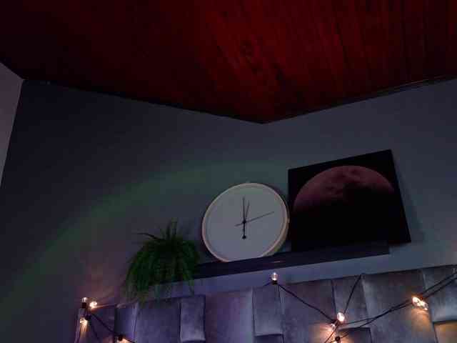 Mia-Anderson Mia-Anderson