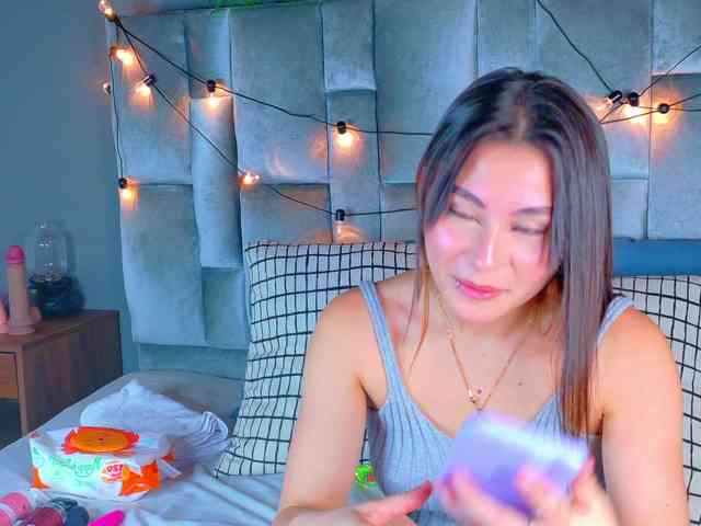 Mia-Anderson Mia-Anderson